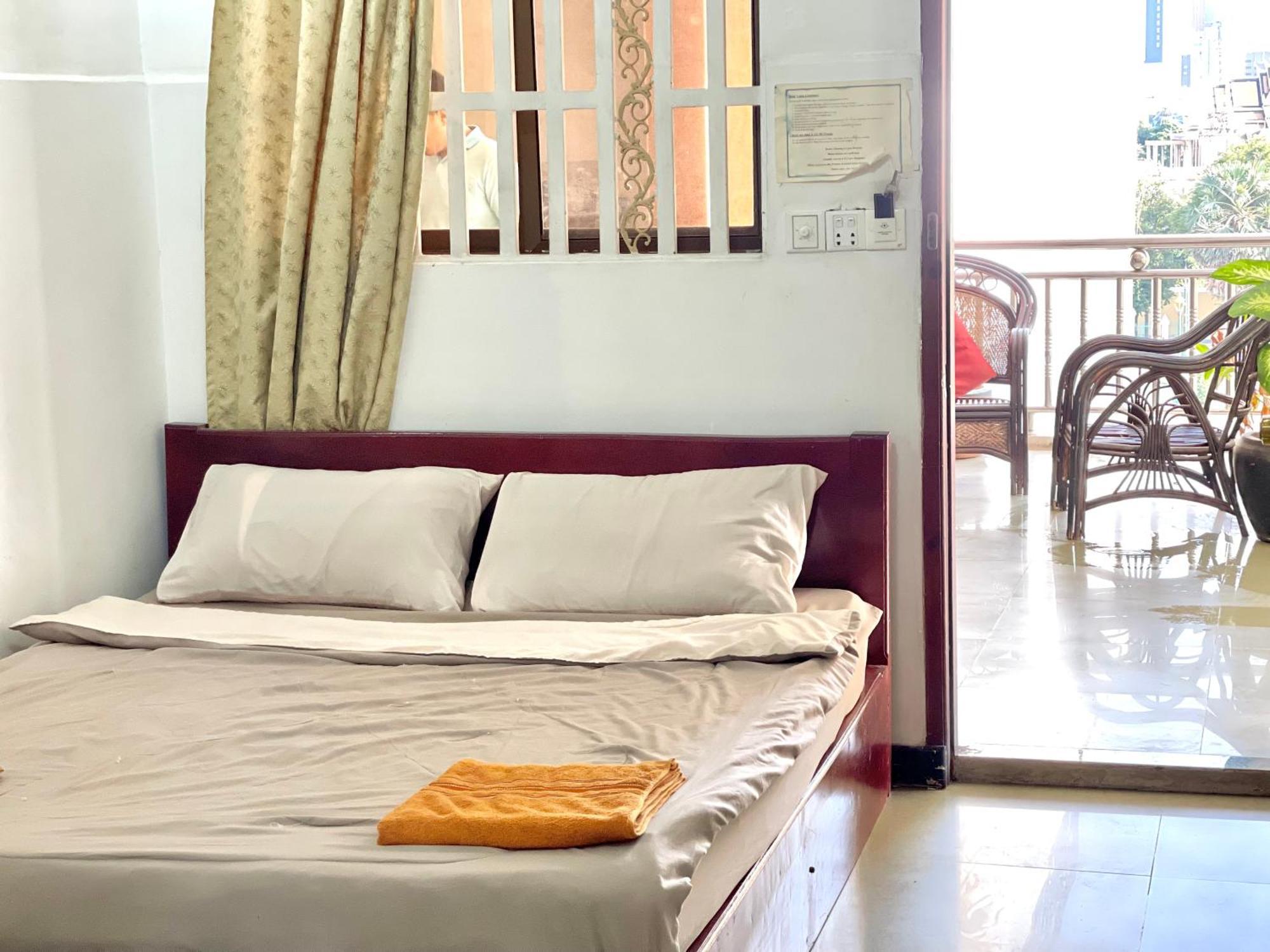 Rs Central Apartments - 200M To Royal Palace Phnom Pen Exterior foto